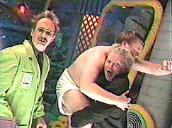 003-03.jpg (23843 bytes)