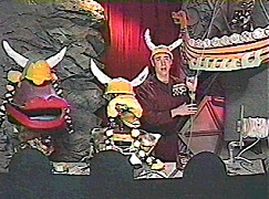 003-05.jpg (26091 bytes)