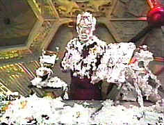 003-17.jpg (24538 bytes)