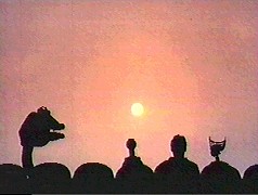 004-17.jpg (12920 bytes)