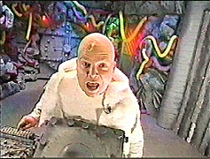 004-24.jpg (25143 bytes)