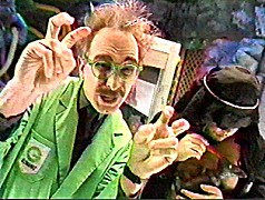 004-26.jpg (27181 bytes)