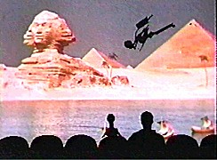 005a-09.jpg (19860 bytes)