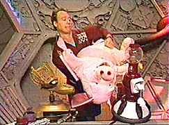 005a-11.jpg (28759 bytes)