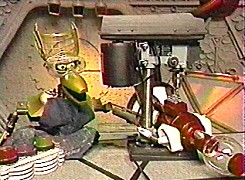 005a-14.jpg (27195 bytes)