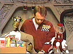 005a-16.jpg (25325 bytes)