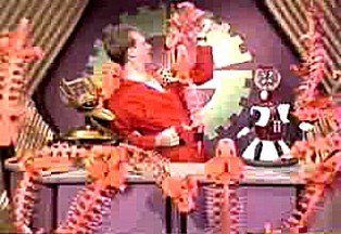 102-dog.jpg (32878 bytes)