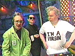 1st-303faye.jpg (25309 bytes)