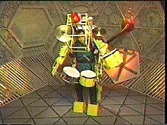 201d.jpg (23856 bytes)