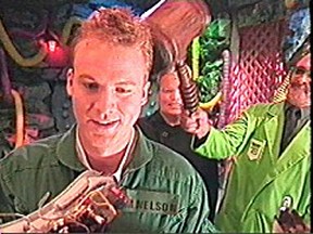 513-hammer.jpg (31490 bytes)