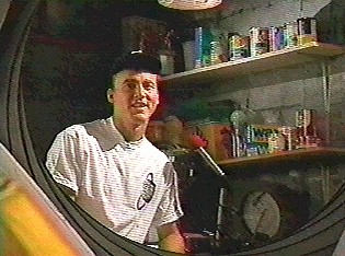 bbi-mer05.jpg (34845 bytes)