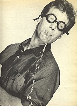 mag-8412.jpg (34894 bytes)