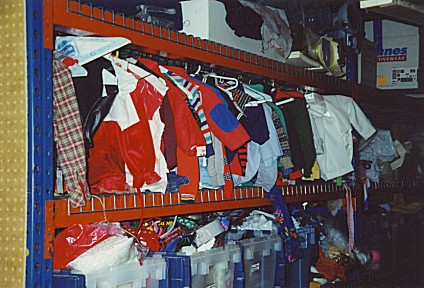 99-038.jpg (57834 bytes)