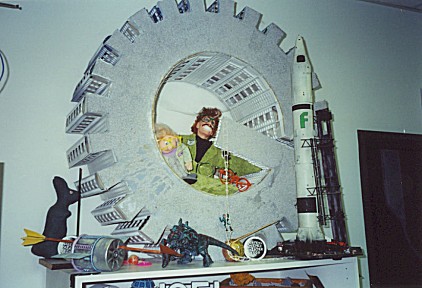 99-067.jpg (44299 bytes)