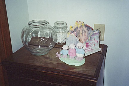 99-073.jpg (32359 bytes)