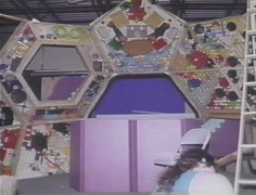 sm042-solsanspaint.jpg (15398 bytes)