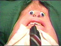 t032.jpg (15616 bytes)