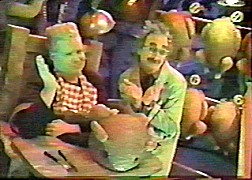 td92-07.jpg (23634 bytes)