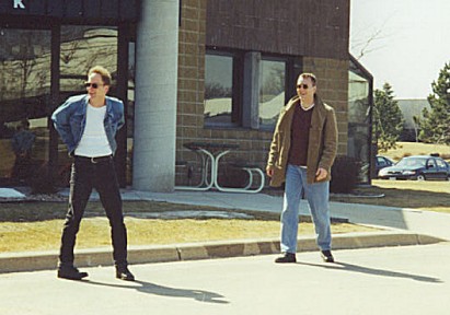 99-001.jpg (38615 bytes)