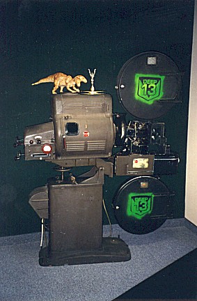 99-007.jpg (44258 bytes)