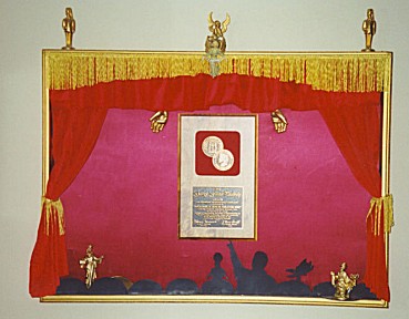 99-009.jpg (33017 bytes)