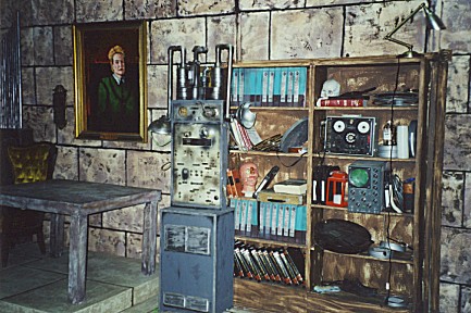 99-027.jpg (62426 bytes)